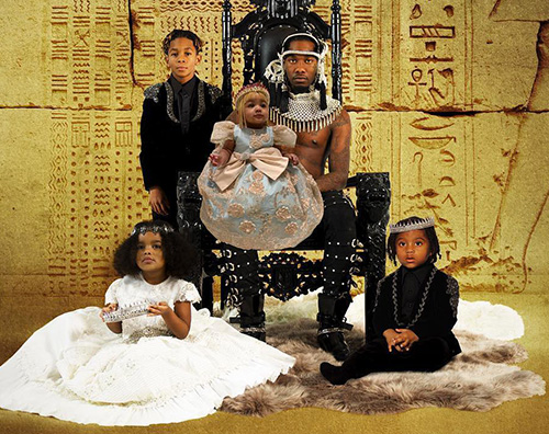 offset Offset posa con i suoi figli sulla cover del nuovo album