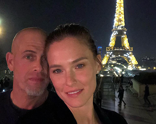 Bar Refaeli a Parigi con Adi Ezra bar refaeli Bar Refaeli a Parigi con Adi Ezra