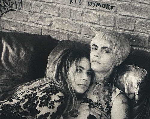 Ashley Benson Cara Delevingne 2020: Lannus horribils delle coppie famose