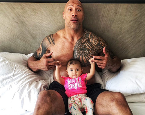 Dwayne Johnson Dwayne Johnson festeggia il compleanno di Tiana Gia