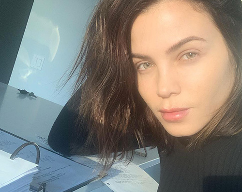 Jenna Dewan Jenna Dewan studia alla luce del sole