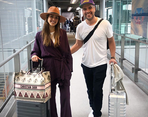 Jessica Alba stilosa in aeroporto Jessica Alba Jessica Alba stilosa in aeroporto