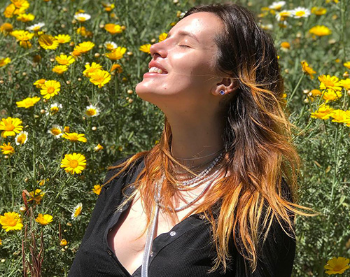 Bella Thorne, dopo la rottura col fidanzato ritorna a sorridere bella thorne Bella Thorne, dopo la rottura col fidanzato ritorna a sorridere