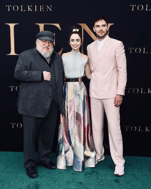 58604297 2406098372763118 7577153496256953395 n Lily Collins e Nicholas Hoult presentano Tolkien a Westwood