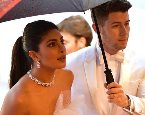 Nick Pri 2 Nick Jonas e Priyanka Chopra incantano a Cannes