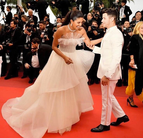 Nick Pri Nick Jonas e Priyanka Chopra incantano a Cannes