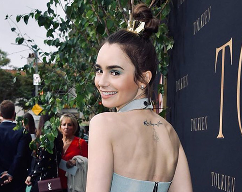 lily collins Lily Collins e Nicholas Hoult presentano Tolkien a Westwood