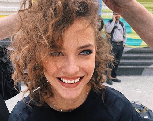 barbara Palvin Barbara Palvin è riccia sul set di NUMERO Russia