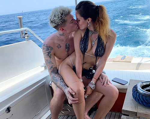 bella thorne e benjamin mascolo 3 Bella Thorne e Benjiamin Mascolo, primo bacio social