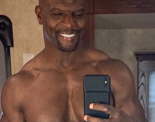 terry crews Terry Crews mostra i muscoli per il suo compleanno