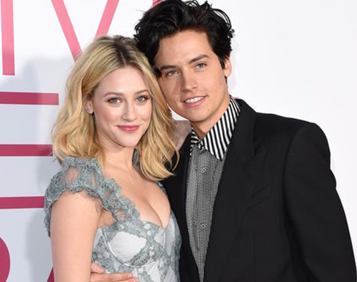 Cole Sprouse and Lili Reinhart 2020: Lannus horribils delle coppie famose
