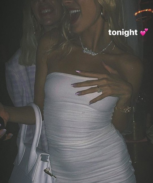 Addio al nubilato per Hailey Baldwin hailey Addio al nubilato per Hailey Baldwin