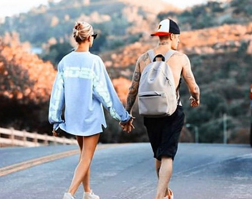 justin e hailey Justin Bieber, nuovo messaggio damore per Hailey