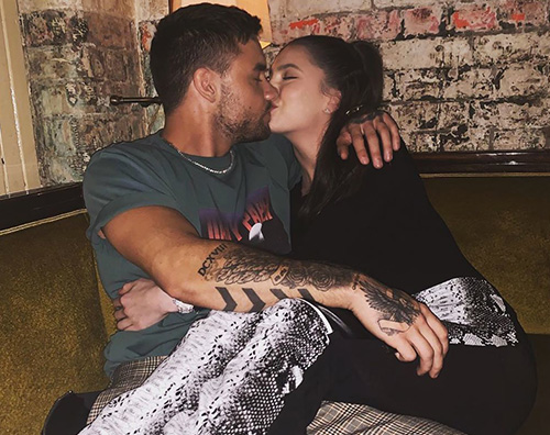 Liam Payne Liam Payne e Maya Henry, il bacio è social