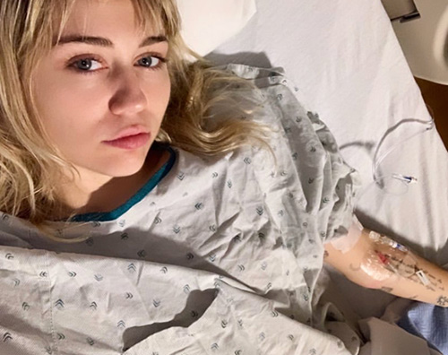Miley Cyurs 1 Miley Cyrus in ospedale per una tonsillite