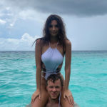 emily ratajkowski 4 150x150 Emily Ratajkowski, vacanza hot alle Maldive