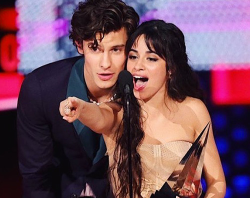 shawn mendes Shawn Mendes e Camila Cabello, foto di coppia su Instagram