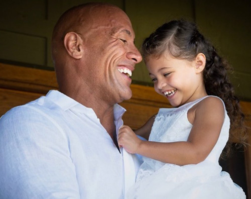 dwayne johnson Dwayne Johnson papà dolce su Instagram