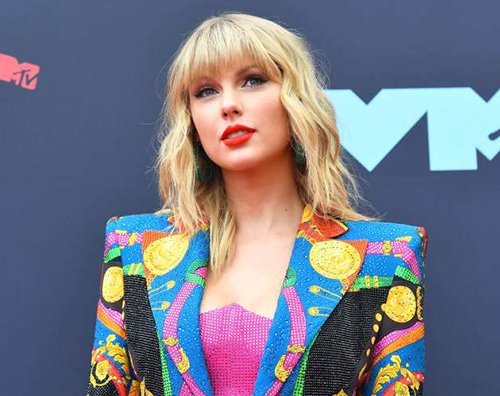 taylor swift Taylor Swift: Mia mamma ha un tumore al cervello