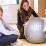 Kate Middleton, gonna animalier alla prigione femminile kate 4 150x150 Kate Middleton, gonna animalier alla prigione femminile