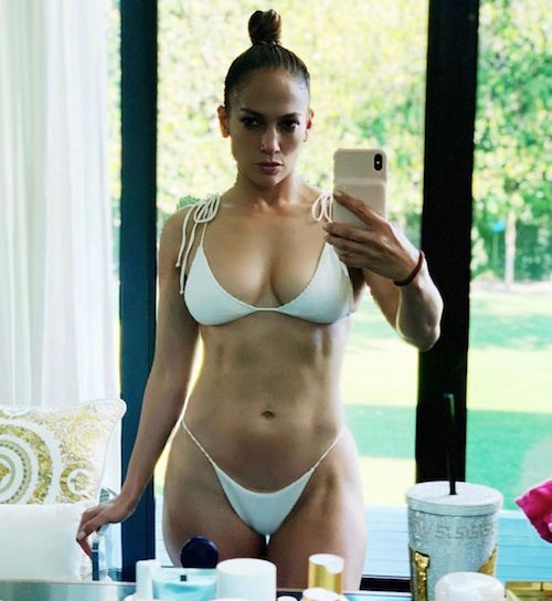 84558496 639207943515143 5602957738521734395 n Jennifer Lopez in bikini su Instagram