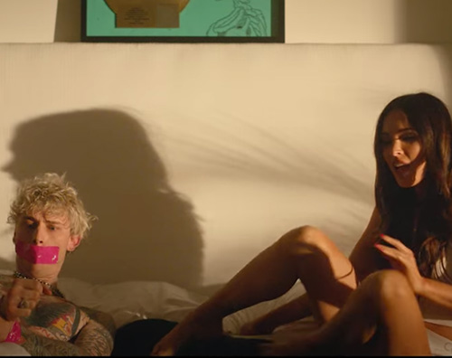 Megan Fox e MGK, innamorati nel video di Bloody Valentine megan mgk Megan Fox e MGK, innamorati nel video di Bloody Valentine