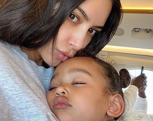 kim k 1 Kim Kardashian coccola Chicago su Instagram