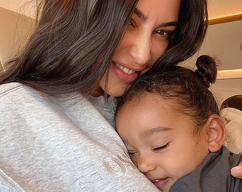 kim k 2 Kim Kardashian coccola Chicago su Instagram