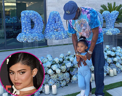 kylie jenner 1 Kylie Jenner festeggia Travis Scott nel giorno della festa del papà