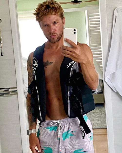 110043562 281106842989277 5704877954355611208 n Ryan Phillippe hot su Instagram