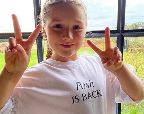 harper beckham Harper Beckham su Instagram: Posh è ritornata