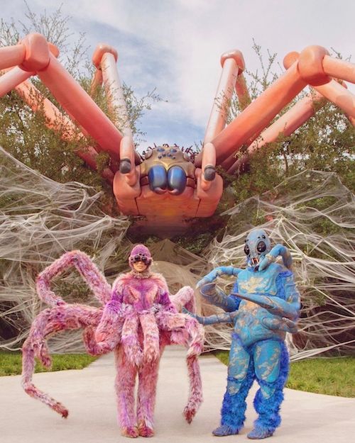 Kim e Kanye mostrano i costumi di Halloween 123272077 395283775006897 3752550919072286359 n Kim e Kanye mostrano i costumi di Halloween