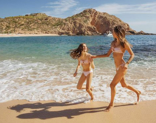 Alessandra Ambrosio 1 Alessandra Ambrosio e sua figlia come gemelle