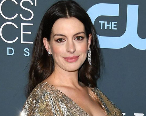 anne hathaway 1 Anne Hathaway si scusa dopo le polemiche per The Witches