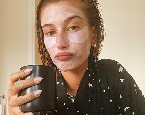 hailey baldwin Hailey Baldwin, domenica di relax