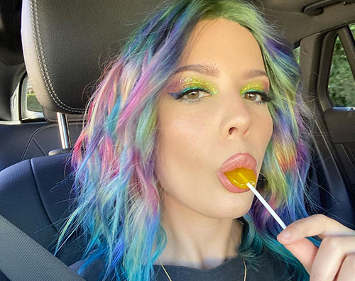 halsey Halesey ha cambiato di nuovo look