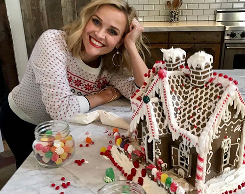reese witherspoon Reese Witherspoon si gode latmosfera natalizia