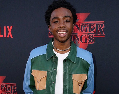 Caleb McLaughlin mostra la tartaruga su Instagram Caleb McLaughlin Caleb McLaughlin mostra la tartaruga su Instagram