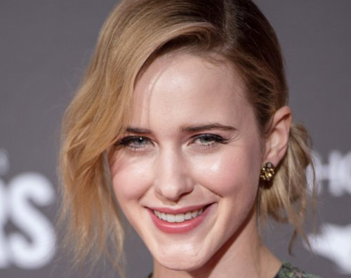 Rachel Brosnahan torna sul set ai tempi del covid Rachel Brosnahan Rachel Brosnahan torna sul set ai tempi del covid