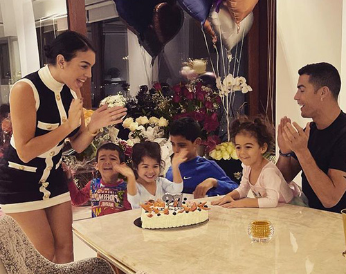 cr7 Georgina Rodriguez, compleanno in famiglia