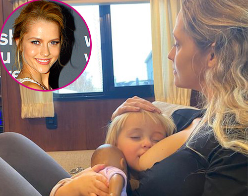 Teresa Palmer allatta sua figlia su Instagram teresa palmer Teresa Palmer allatta sua figlia su Instagram