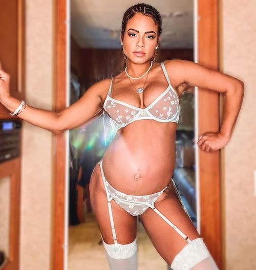 151793107 447620549987355 42402084849590404 n Christina Milian, mammina bollente su Instagram