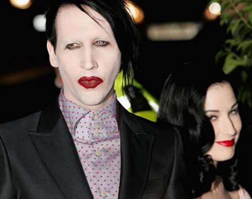 dita marilyn Dita Von Teese: Mai subito abusi da Marilyn Manson