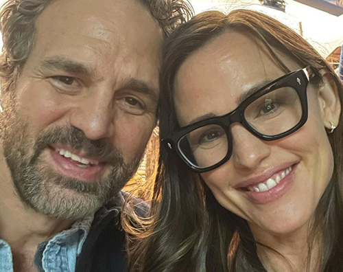 jennifer garner mark ruffalo  Jennifer Gardner e Mark Ruffalo reunion condivisa su Instagram