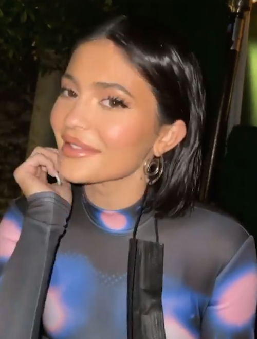 Schermata 2021 03 30 alle 22.49.20 Kylie Jenner ha cambiato look