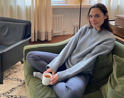 gal gadot 1 Relax casalingo per Gal Gadot