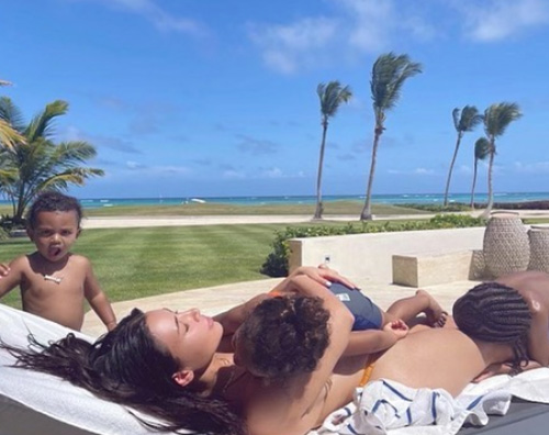 kim k Kim Kardashian, vacanze di primavera con i figli