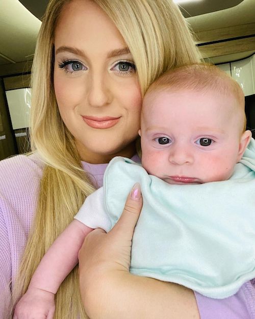 191161066 4315210868509944 5797580484170474551 n Meghan Trainor è una mamma presente per Riley