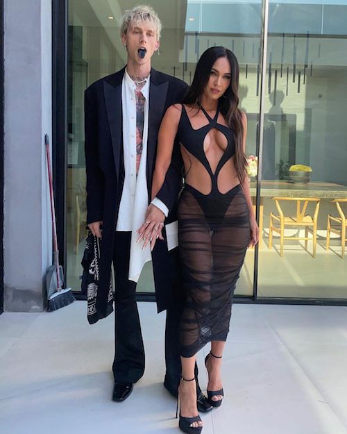 191422694 2992940487497796 315842737117811006 n Megan Fox e MGK, coppia hot ai Billboard Music Awards 2021