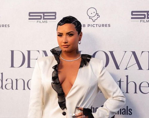 demi lovato Demi Lovato: Sono una persona non binaria